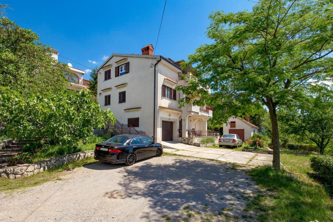 Magda With A Parking Space And Sea View Apartmán *